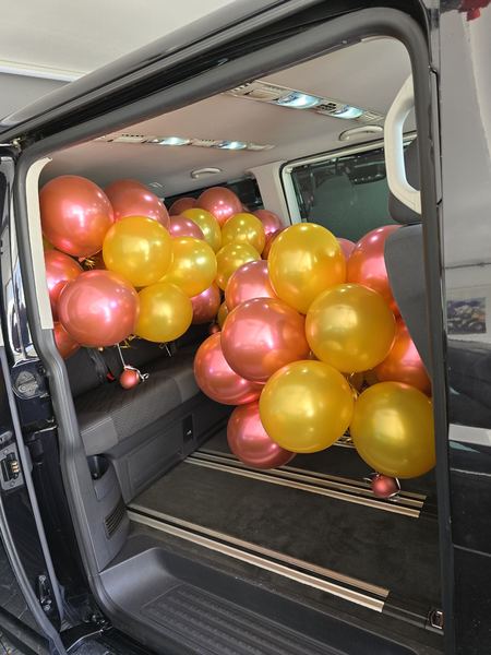 Ballonlieferung nach Bad Pyrmont · Heliumballons in Gold und Rot zum Goldenen Sonntag 2026