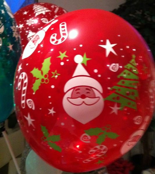 Heliumballons Hameln · Latexballons mit Weihnachtsmotiv in Rot