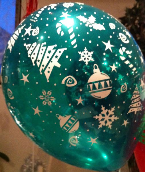 Heliumballons Hameln · Latexballons mit Weihnachtsmotiv in Grün